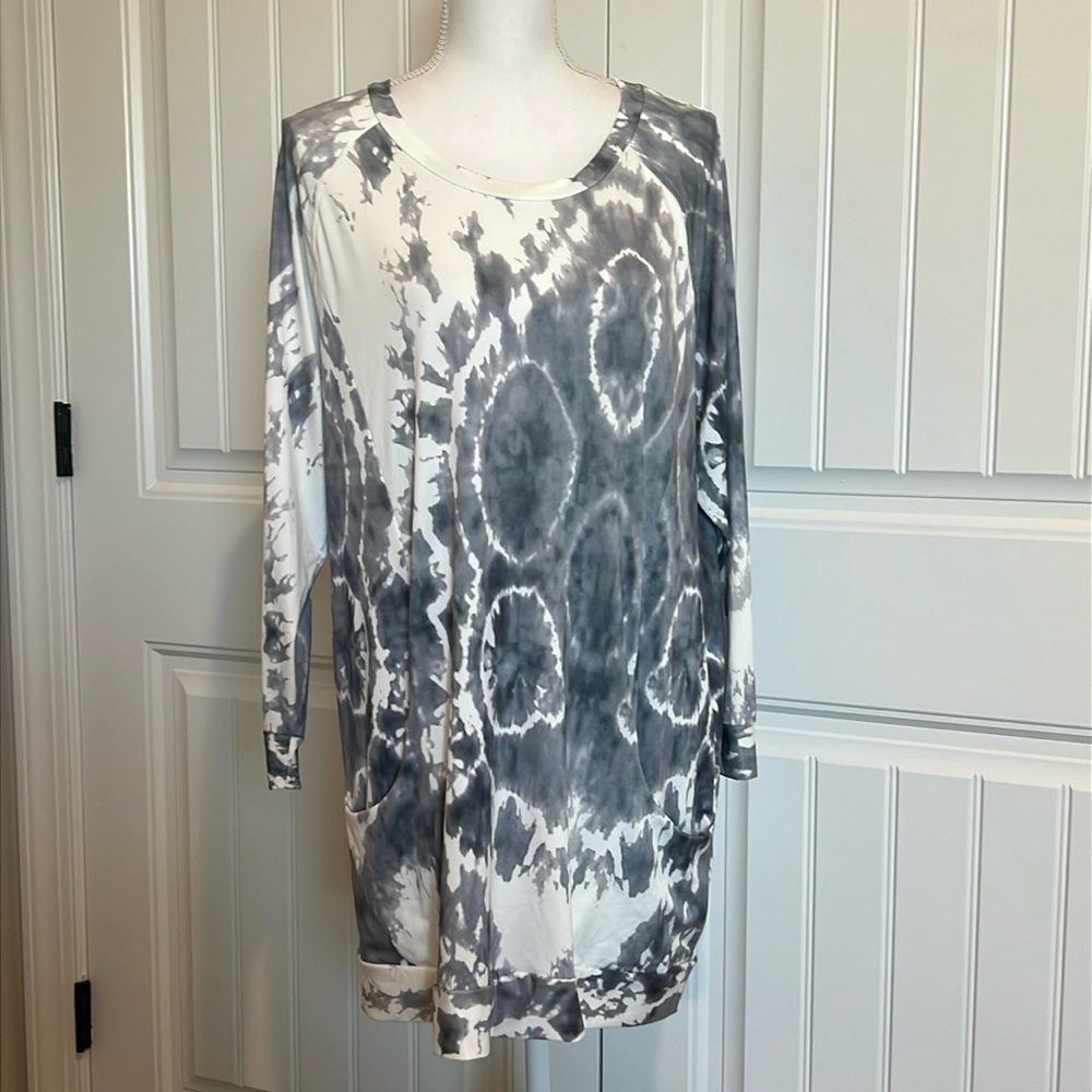 Beyond This Plane Women’s Tie Dye Long Sleeve Tunic Blouse Top Dress NEW Large L